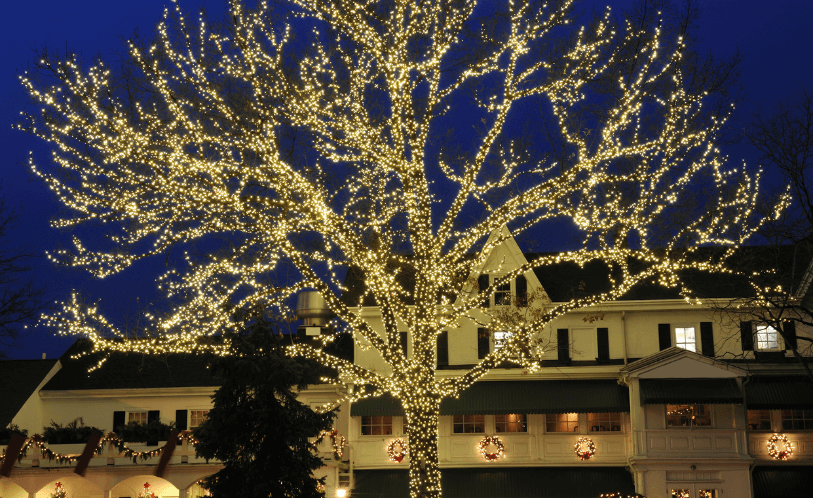 Federal-style Virginia estate with restrained warm-white roofline lighting